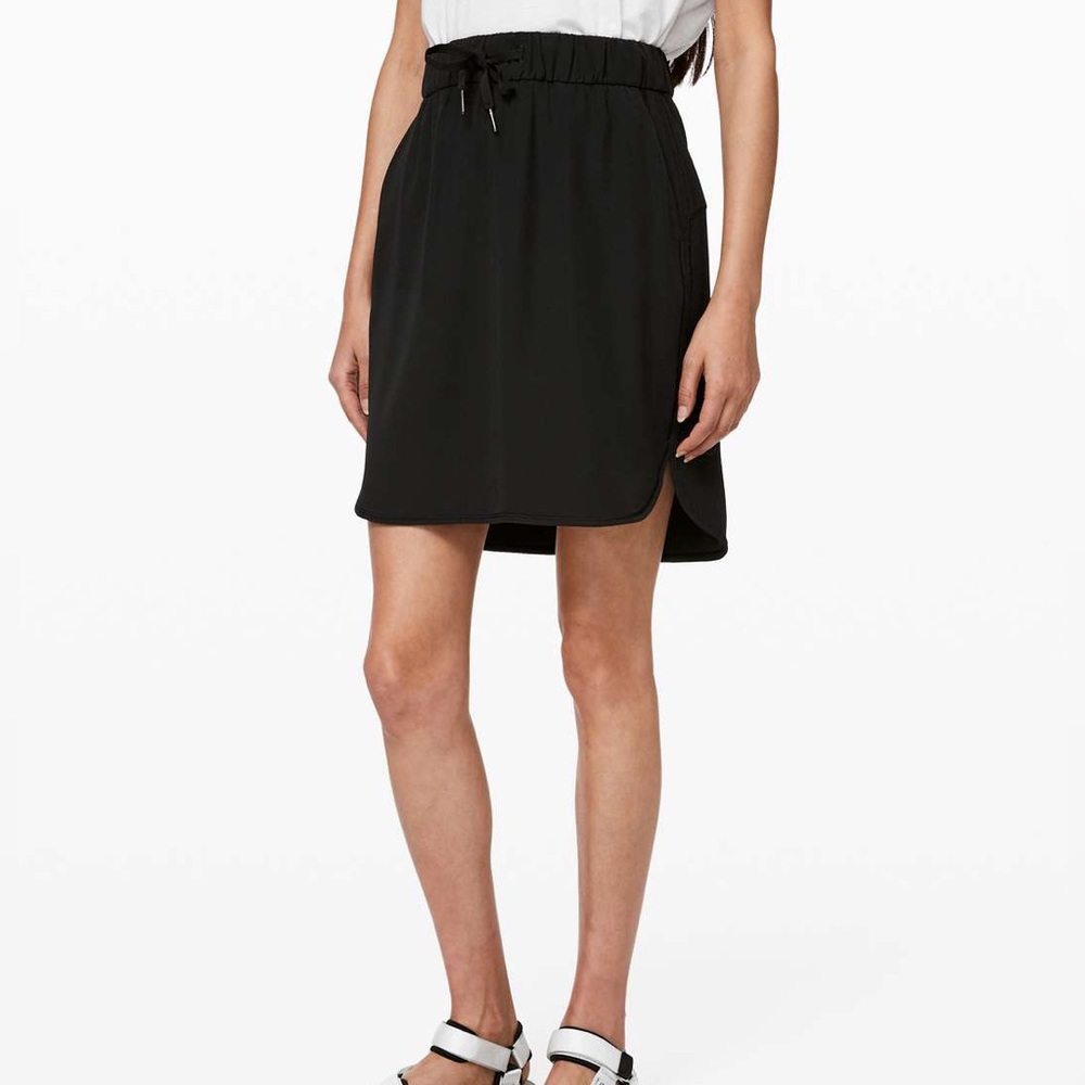 Lululemon On the Fly Skirt